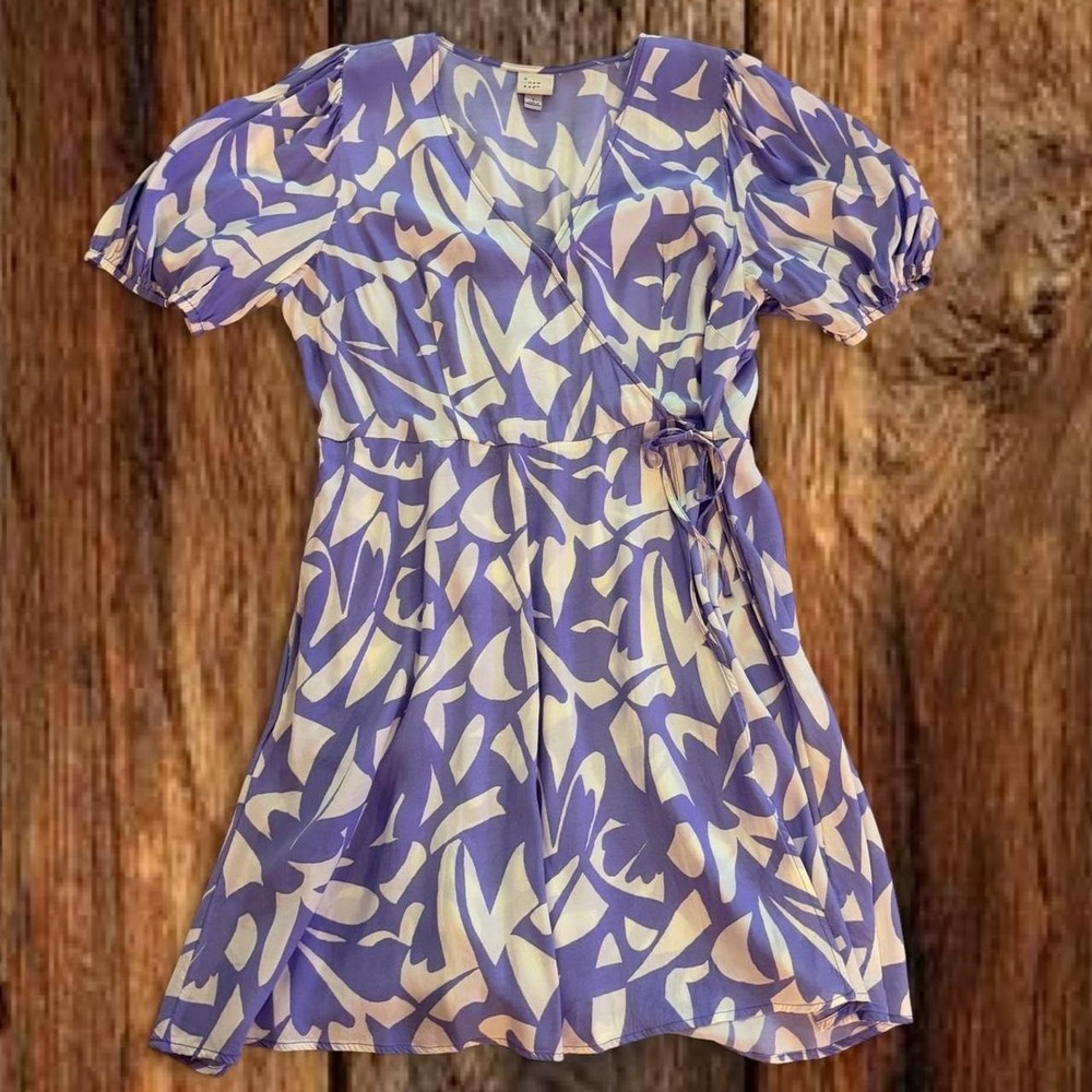 A New Day Lavender Abstract Floral Wrap Midi Dress Size Large